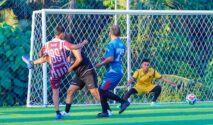 Tim Mini Soccer Jurnalis Sinjai FC melanjutkan rangkaian pertandingan persahabatan antar wartawan. Kali ini yang menjadi lawannya adalah Jurnalis Bone. Pertandingan dipusatkan di lapangan MPJ Sinjai, Sabtu (6/6/2026) sore.