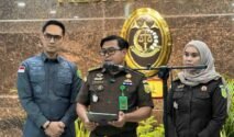 DPO kasus dugaan korupsi Uang Persediaan Setda Gowa Tahun Anggaran 2014, AM, diamankan Tim Tabur Kejati Sulsel di Kepulauan Selayar setelah buron sejak 2018.