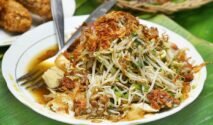Ilustrasi Lontong Balap yang Lezat (Foto:Kompas.com)