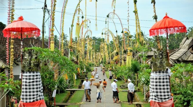 Ilustrasi Desa Penglipuran Bali (Foto: INSTIKI)