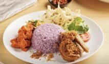 Ilustrasi Nasi Uduk Ungu (Foto:detik.com)